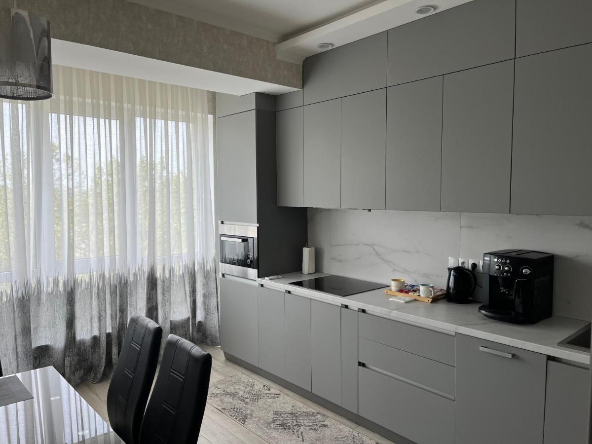 Dendrarium Park Apartment Chisinau Ngoại thất bức ảnh